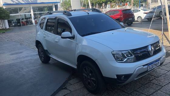 RENAULT DUSTER 1.6 16V SCE FLEX DYNAMIQUE MANUAL RENAULT DUSTER 1.6 16V SCE FLEX DYNAMIQUE MANUAL